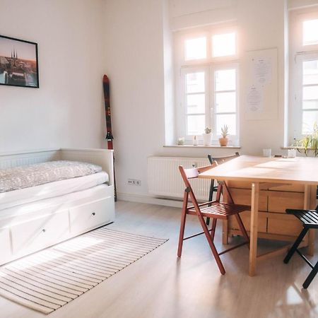 Gemutliche 45M² Wohnung Mit Netflix & Disney+ Erfurt Buitenkant foto
