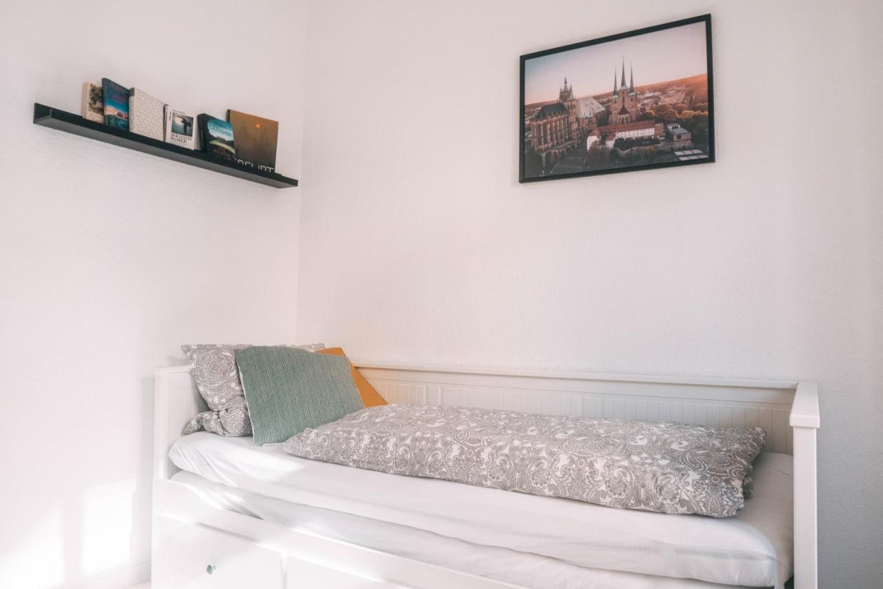 Gemutliche 45M² Wohnung Mit Netflix & Disney+ Erfurt Buitenkant foto