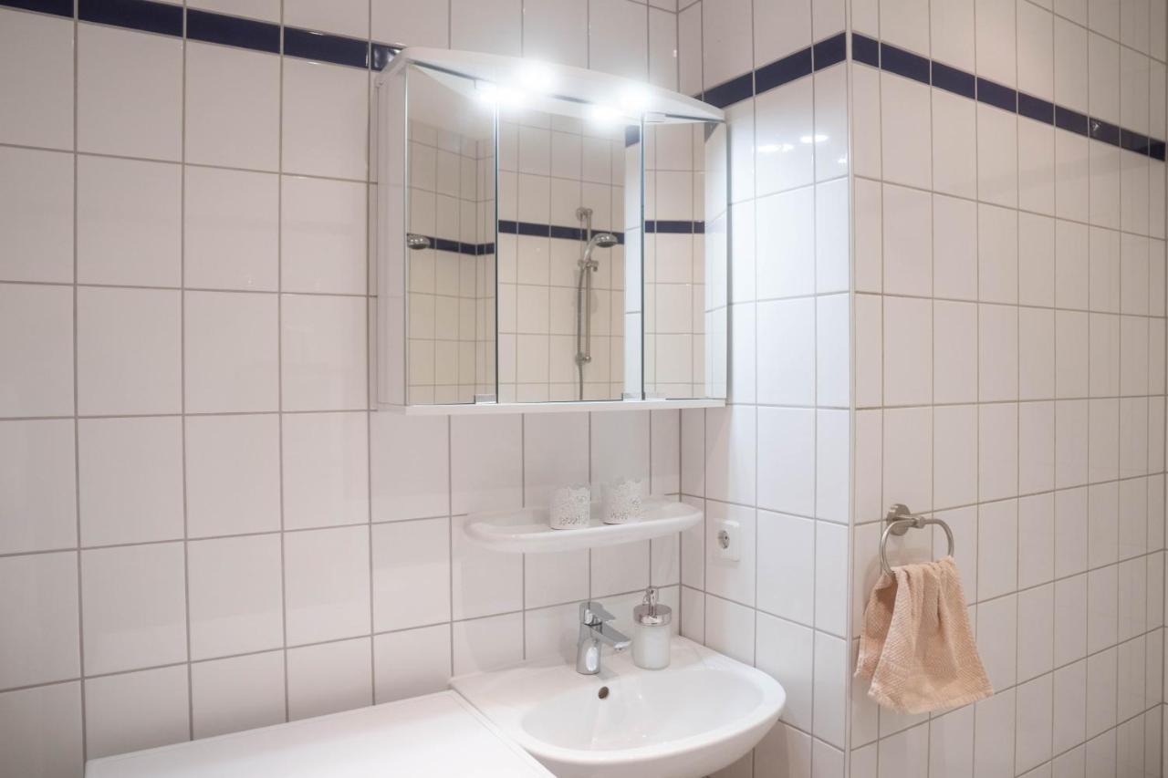 Gemutliche 45M² Wohnung Mit Netflix & Disney+ Erfurt Buitenkant foto